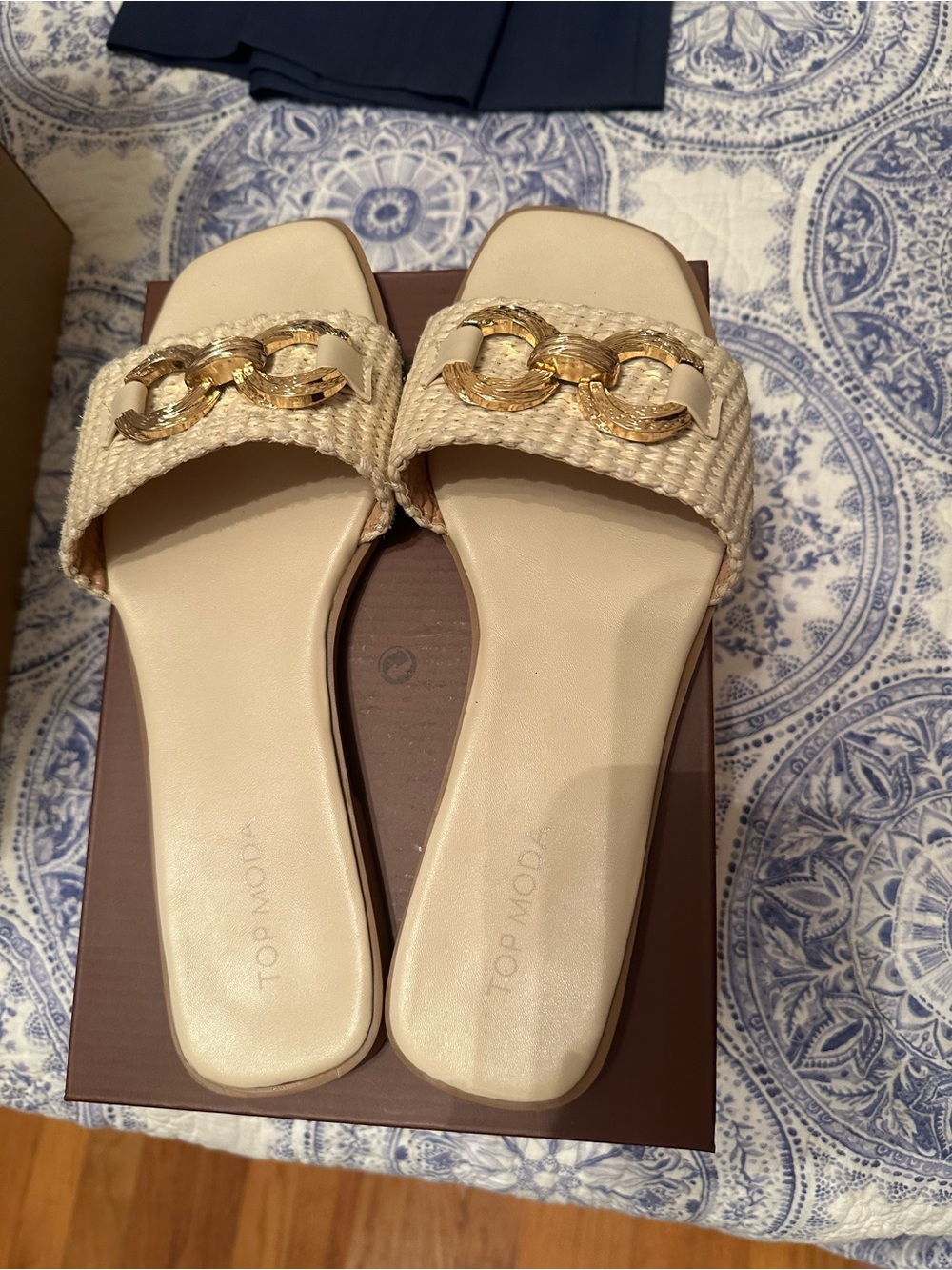 TOP Moda Cream Woven Slide Sandals with Gold Chain